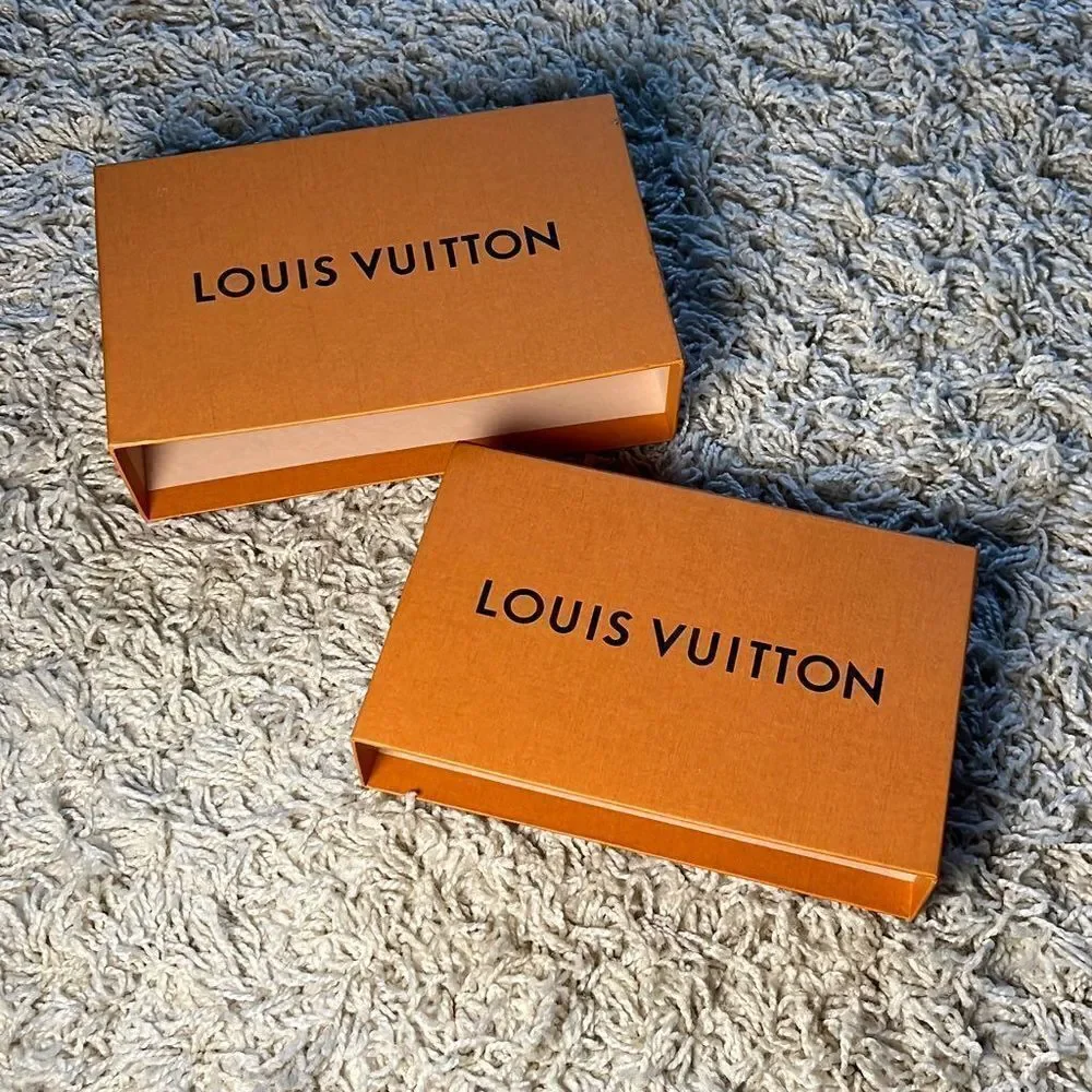 Authentic louis-vuitton box medium
